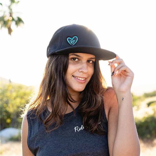 Gorra Heart Trucker Ride Engine