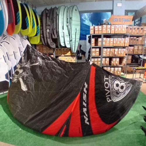 PIVOT LE S28 Aile de Kite 8m Naish 2024 Occasion