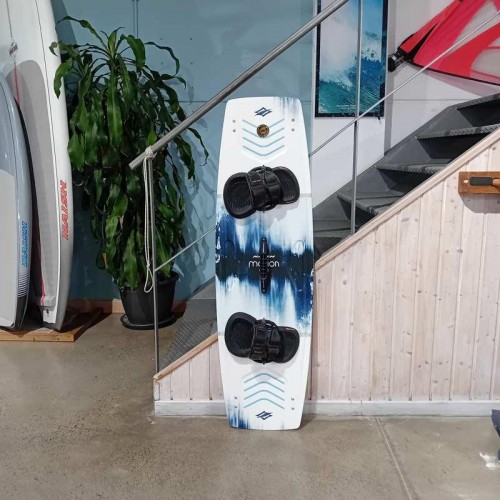 Tabla Kite Twintip Motion (Apex Bindings) 138cm Naish 2024 Segunda Mano