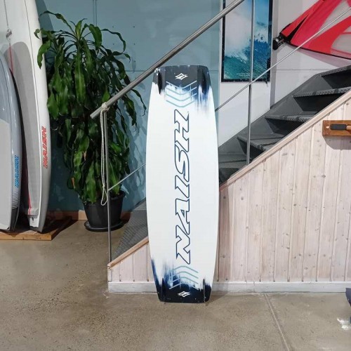 Tabla Kite Twintip Motion (Apex Bindings) 138cm Naish 2024 Segunda Mano