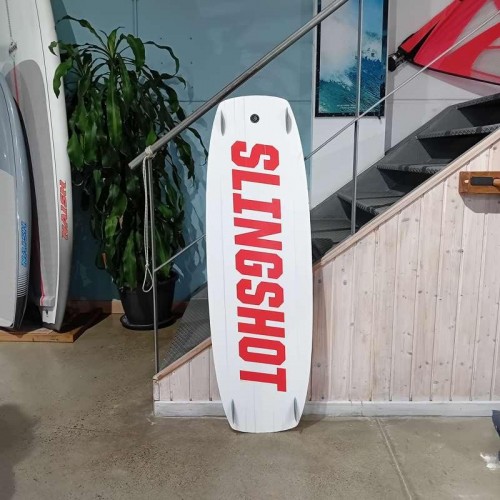 Tabla Kite Twintip Asylum V5 138cm Slingshot 2023 Segunda Mano