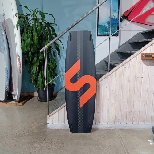 Formula Kiteboard 136cm Slingshot 2024 Second Hand