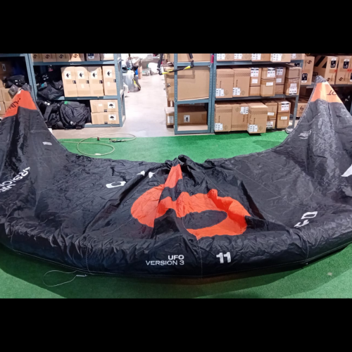 Slingshot UFO V3 11m Kite Second Hand